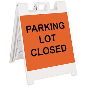 PLASTICADE 136-WLGQ2438-OBEG Barrikade-Schild „Parkplatz geschlossen“ 45 Zoll H | AF6XXW 20PF62