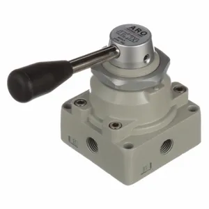 ARO M512LR Manual Air Control Valve, 1/4 Inch Valve Port Size, NPT, Rotary Lever/Manual, 140 PSI | CN8VVB 4ZJ90