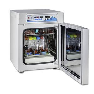 BENCHMARK SCIENTIFIC H3501 Inkubatorschüttler, CO2, mit rutschfester Gummimatte, 115 V | CJ4KFR