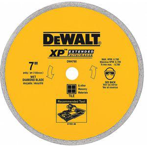 DEWALT DW4760 7-Zoll-Nass-Diamantsägeblatt, segmentierter Randtyp, Anwendung Mauerwerk | CD2HEW 4DV75
