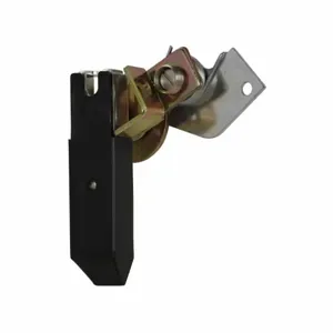 EATON DH2R Molded Case Circuit Breaker Accessory Handle Mechanism, Door Hardware, Sliding Latch | BJ2HGK