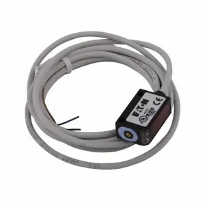 EATON E71-COP-CA Photoelectric Sensor, E71, Clear Object Detector, 31.5 In Range, Forward Viewing | BJ3EMH