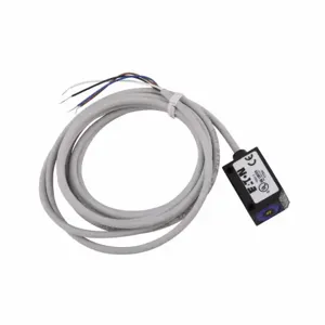 EATON E71-PRP-CA Photoelectric Sensor, E71, Polarized Retroreflective, 8.2 Ft Range, Forward Viewing | BJ3EMV