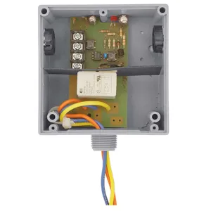 FUNCTIONAL DEVICES INC / RIB RIBTELC Enclosed Pre-Wired Relay, With 10 - 30 VAC Input, Hi-Low Separate, SPDT, 10 A | CE4VHB