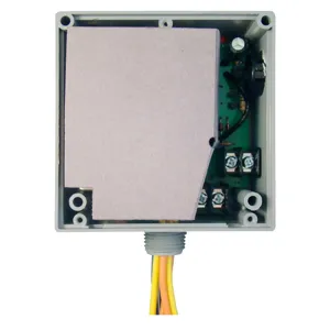 FUNCTIONAL DEVICES INC / RIB RIBX243PF Enclosed Pre-Wired Relay, With Fixed AC Sensor, 24 VAC Coil, 3PST, 20 A | CE4VKW