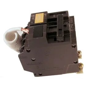 GENERAL ELECTRIC THQB2140GFEP Molded Case Circuit Breaker, 1 Phase, 40A, 10kAIC @ 240V | CE6KHR