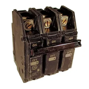 GENERAL ELECTRIC THQC32090WL Molded Case Circuit Breaker, Q Line, 3 Pole, 90A, 240VAC | CE6KJZ