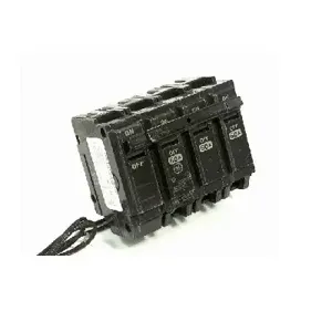 GENERAL ELECTRIC THQL32070ST1 Molded Case Circuit Breaker, 70A, 3P, 10kAIC at 240V | CE6KNX