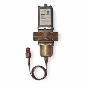 JOHNSON CONTROLS V46AE-1C Pressure Actuated Water Regulating Valve, 1-1/4 Inch NPT, Threaded | AD3MXC 40G451