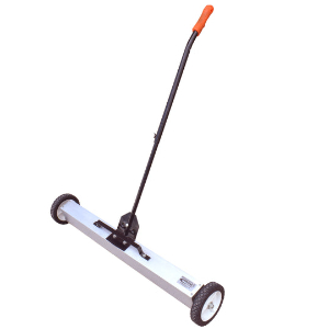 MASTER MAGNETICS 07643 Magnetic Floor Sweeper With Release, 36 Inch Sweeping Width | CJ6NBK