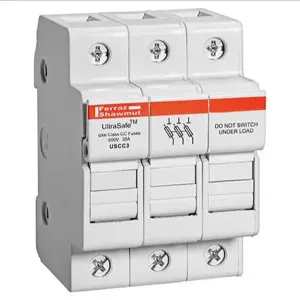 MERSEN FERRAZ USCC3 Fuse Holder, 600V, 30A, Class CC, 3 Pole | AG8WVD