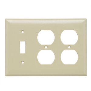 PASS AND SEYMOUR SP182-I Kombinations-Wandplatte mit Öffnung, 1 Kippschalter und 2 Duplex-Steckdosen, 3-fach | CH4BVX