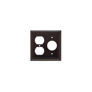 PASS AND SEYMOUR SP78 Kombinations-Wandplatte mit Öffnung, 1 Steckdose und 1 Duplex-Steckdose, 2-fach | CH4BQU