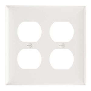 PASS AND SEYMOUR SP82-W Wall Plate, Duplex Receptacle Opening, 2 Gang, White | CH4CXN
