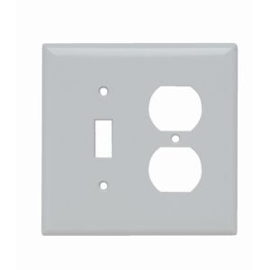 PASS AND SEYMOUR SPJ18-W Kombinations-Wandplatte mit Öffnung, 1 Kippschalter und 1 Duplex-Steckdose, 2-fach | CH4BVE