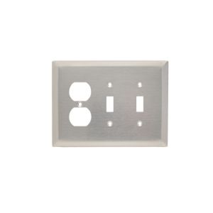 PASS AND SEYMOUR SSO28 Combination Opening Wall Plate, 2 Toggle Switch And 1 Duplex Receptacle, 3 Gang | CH4BWQ