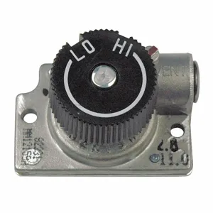 ROBERTSHAW 1751-021 High Low Adjustment Regulator, L.P. Gas | CJ2KYA 23UR06