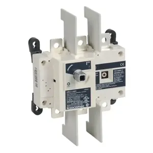 SOCOMEC 27003021 Rotary Disconnect Switch, Load Break Capable, 3-Pole, 600 VAC, 200A, 200Ka Sccr | CV8AUE