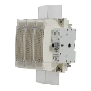 SOCOMEC 38613020 Rotary Disconnect Switch, Fusible, Class J, Load Break Capable, 3-Pole, 600 VAC/250 VDC | CV8AVF